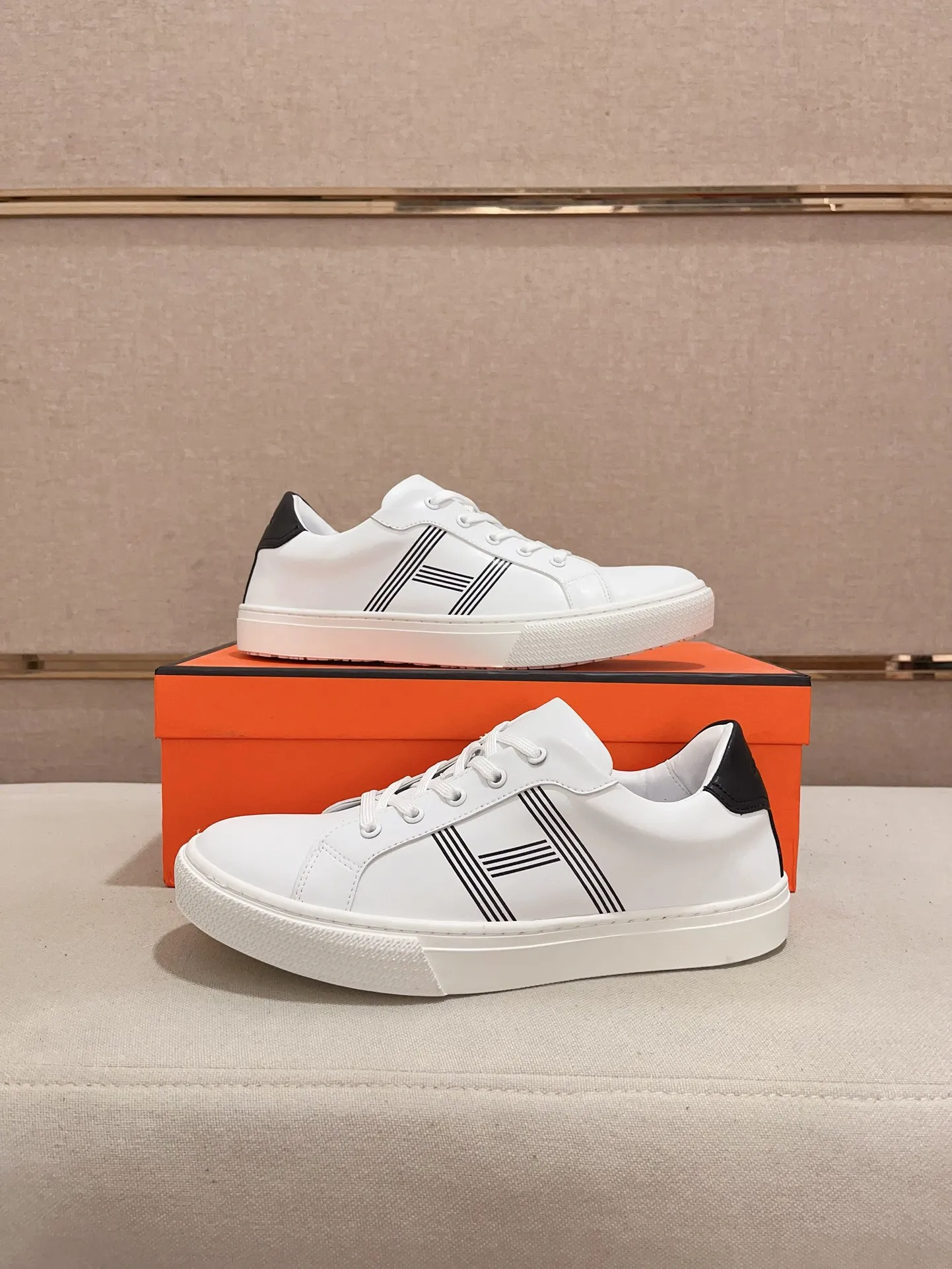 Men's clothing and shoes💰: 400💰《HERMES》【Classic Original Version】Hermès; Top 🔝 Purchasing Agency 🔍🔍Latest 🇺🇸Sold simultaneously at counters, original imported from Italy ▲▲Cow leather▲ ▲Exquisite workmanship (Italian 🇮🇹imported water-dyed 🐂cowhide lining) sole: original sole provided by the original factory, ⚠️exclusive double-layer activity·TPR·rubber·combined molded outsole; Code number: 36-44 (45/46 can be customized, non-refundable)